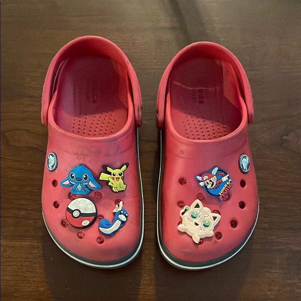 CROCS Red Slippers with Ventilation Holes and Foam Construction